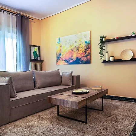 Platonos, Warm 2bedroom Apartment